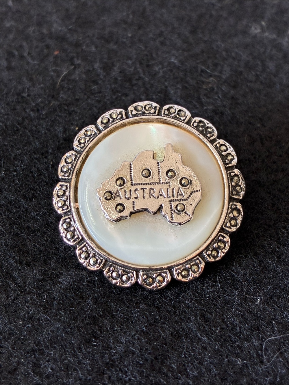 Albion Mother Of Pearl Silver Brooch Australia Map Signed
